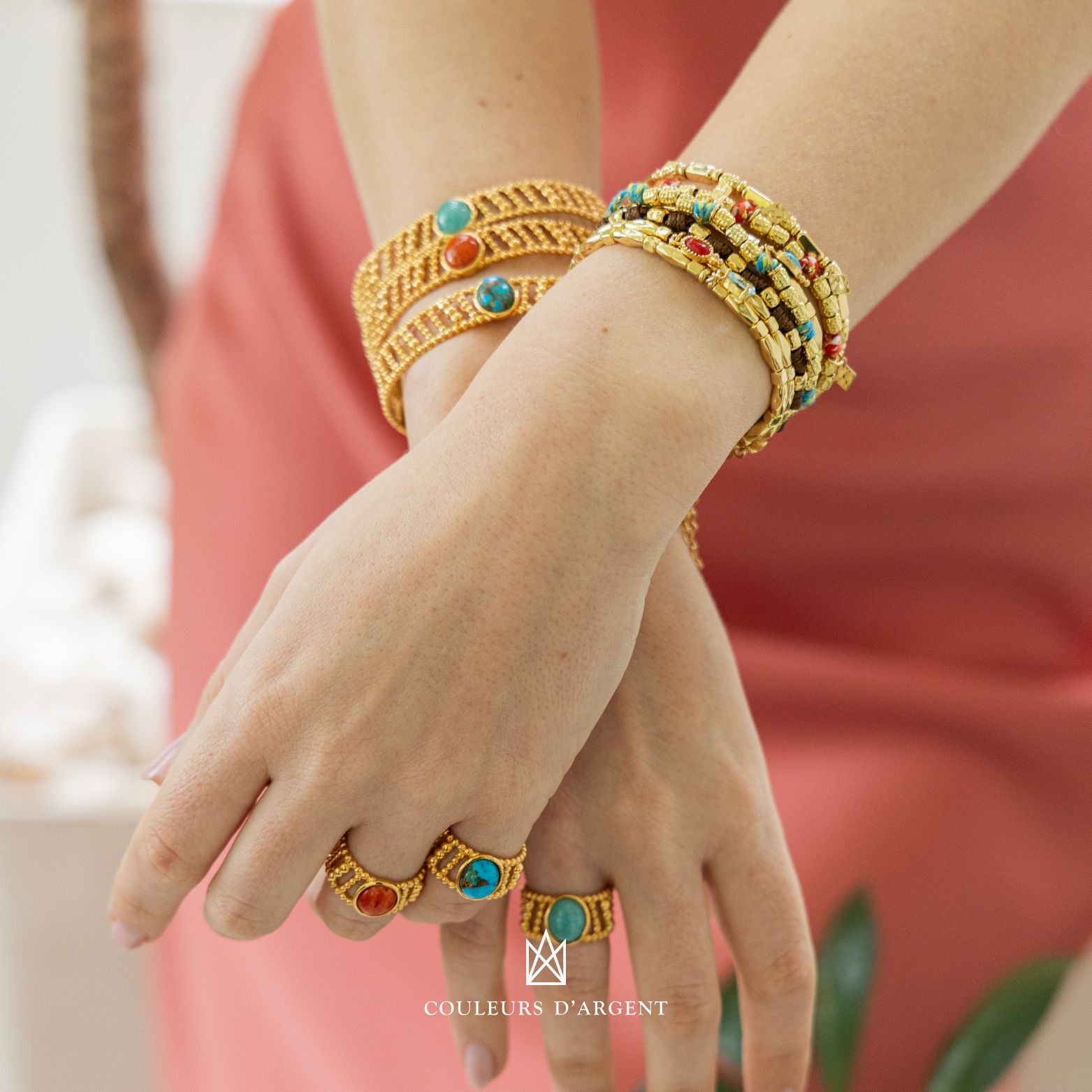 Joia em prata 925 da Couleurs d’Argent em uso, destacando brilho e acabamento, Portugal