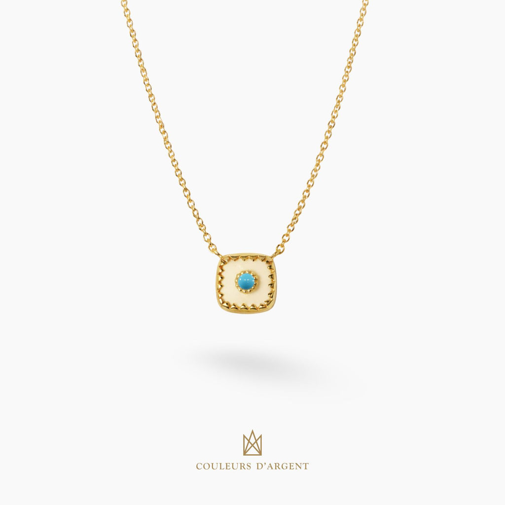 colar em prata 925 com pedra natural ou sintética, fotografado em fundo branco – Couleurs d’Argent