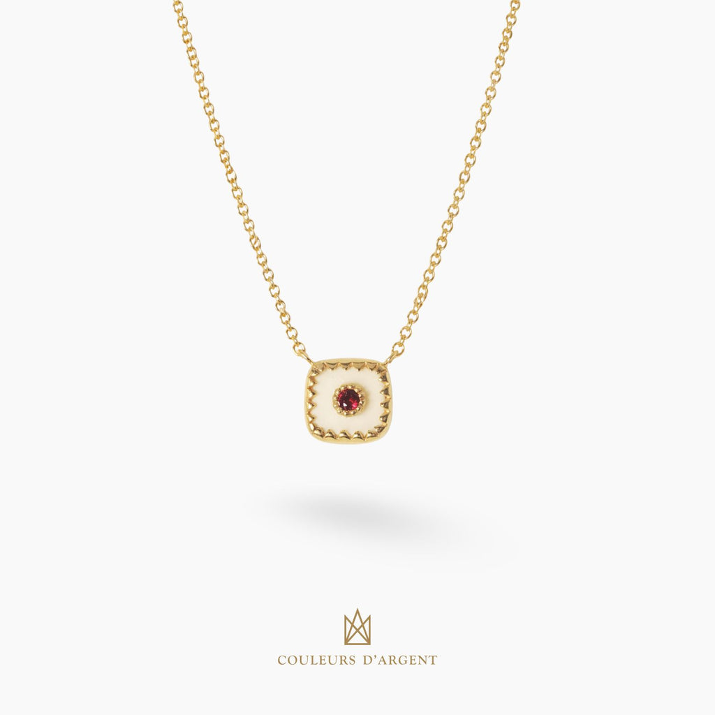 colar em prata 925 com pedra natural ou sintética, fotografado em fundo branco – Couleurs d’Argent