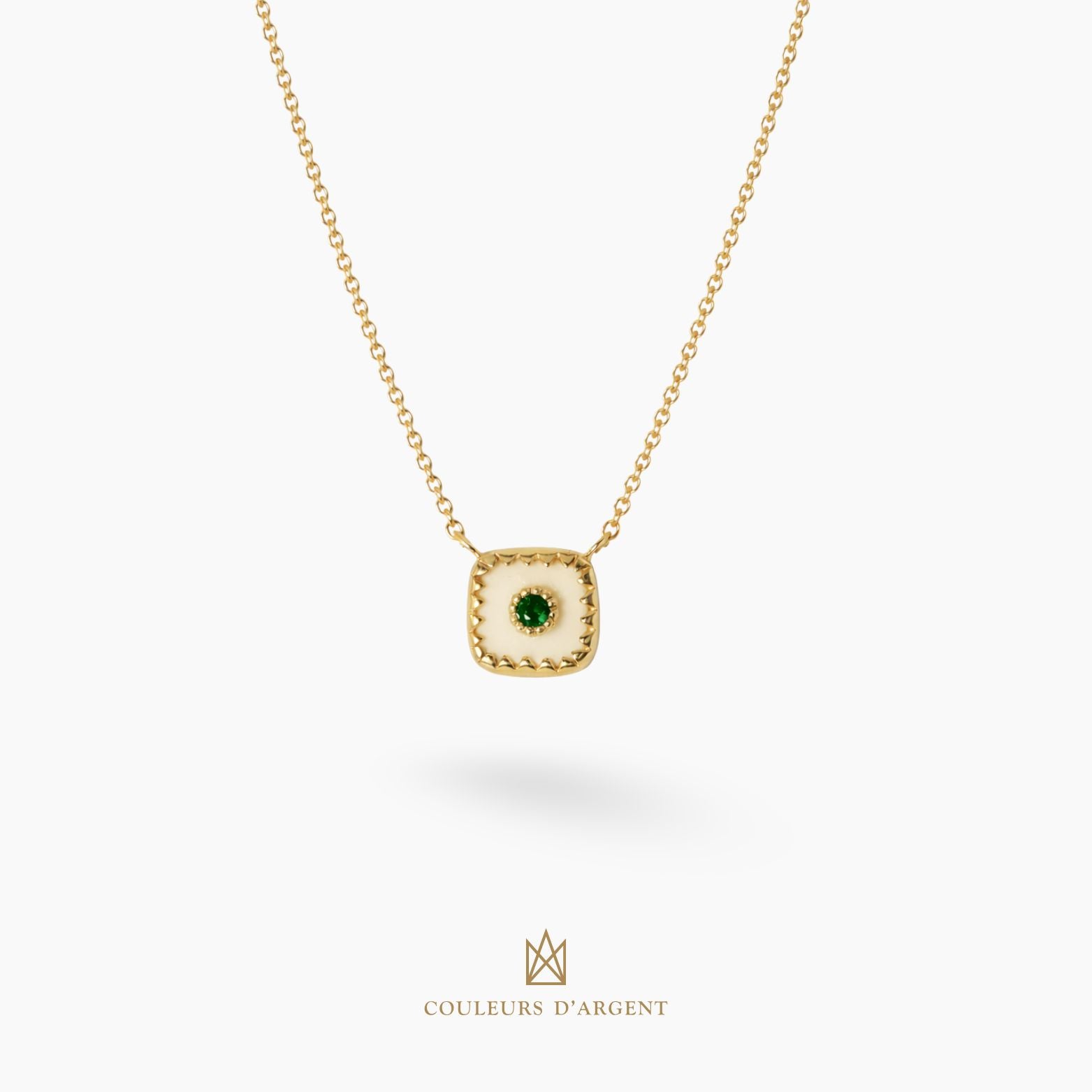 colar em prata 925 com pedra natural ou sintética, fotografado em fundo branco – Couleurs d’Argent
