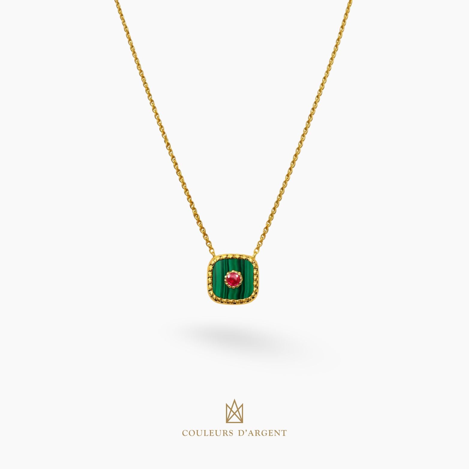 colar em prata 925 com pedra natural ou sintética, fotografado em fundo branco – Couleurs d’Argent