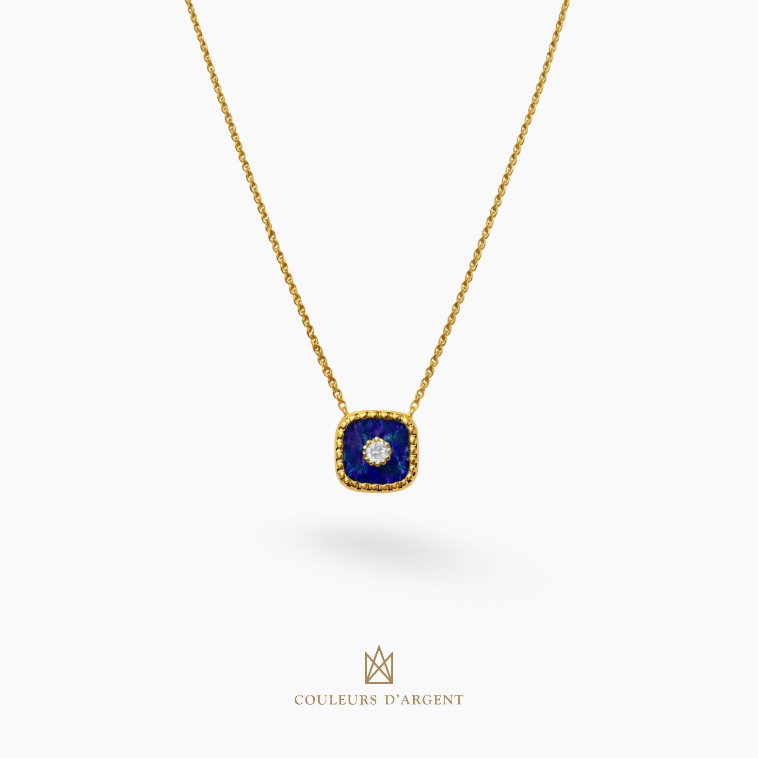 colar em prata 925 com pedra natural ou sintética, fotografado em fundo branco – Couleurs d’Argent