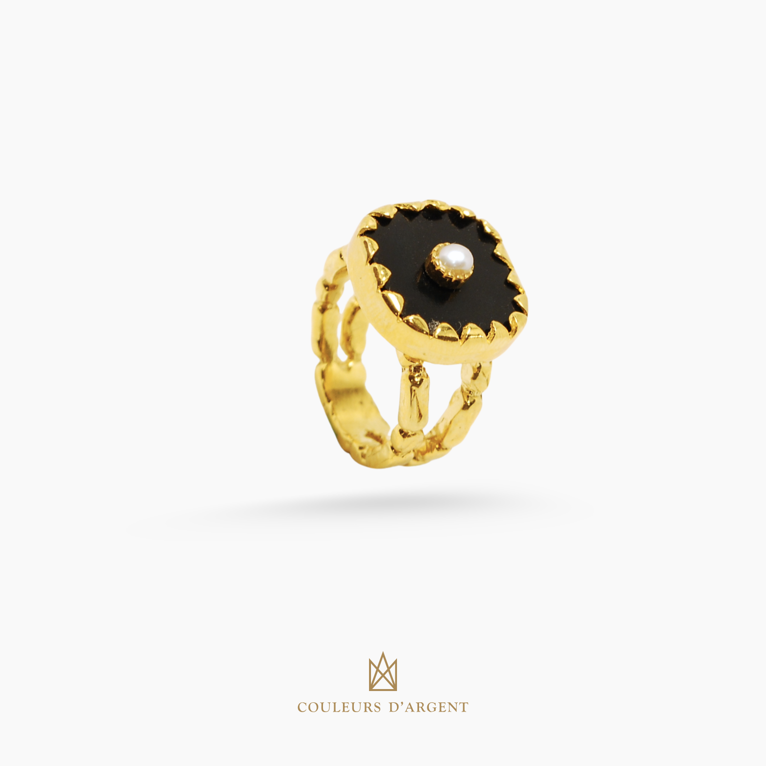 Thebes ring pearl