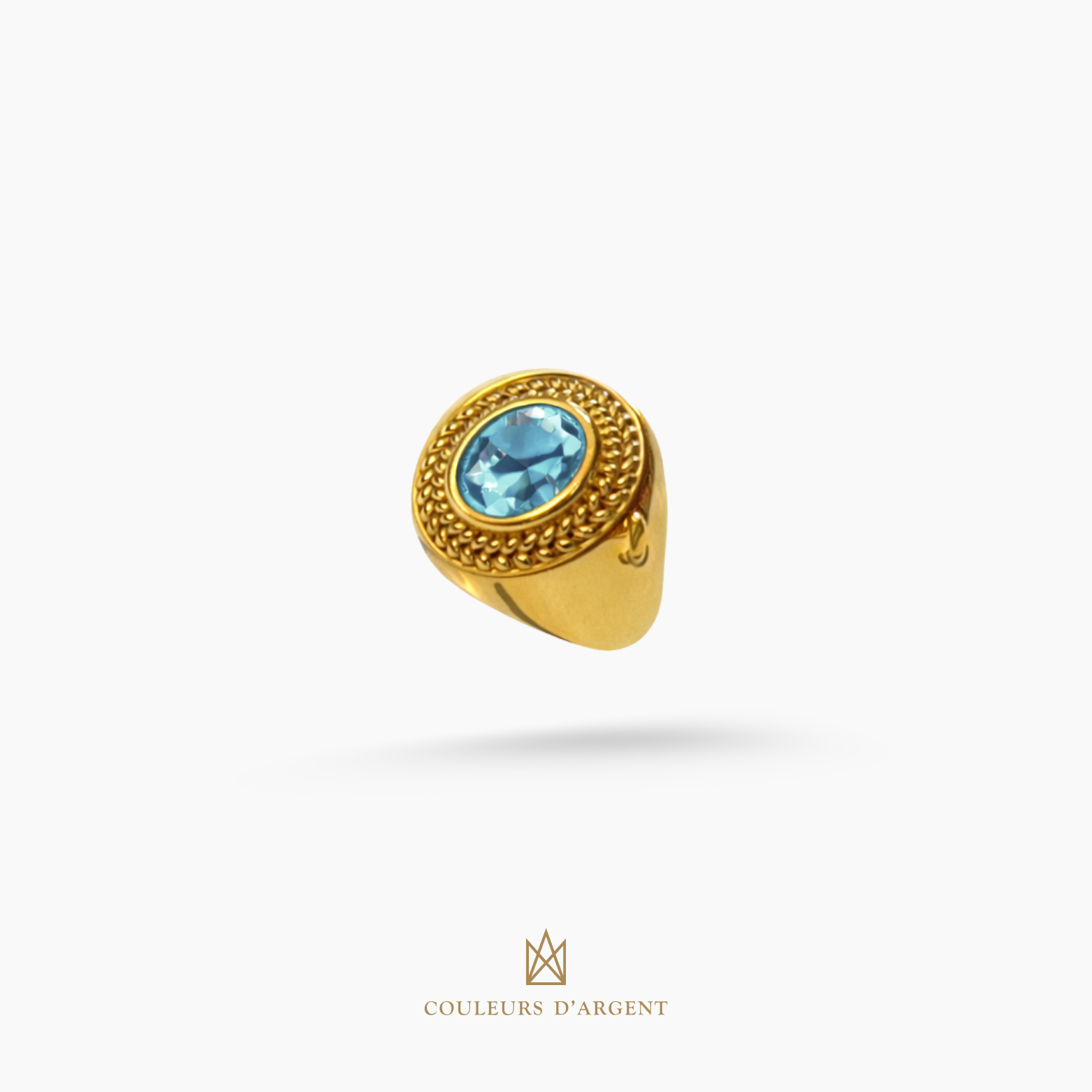 anel dourado de prata 925 com pedra natural ou sintética, plaqueado e banhado a ouro 18k e fotografado em fundo branco – Couleurs d’Argent