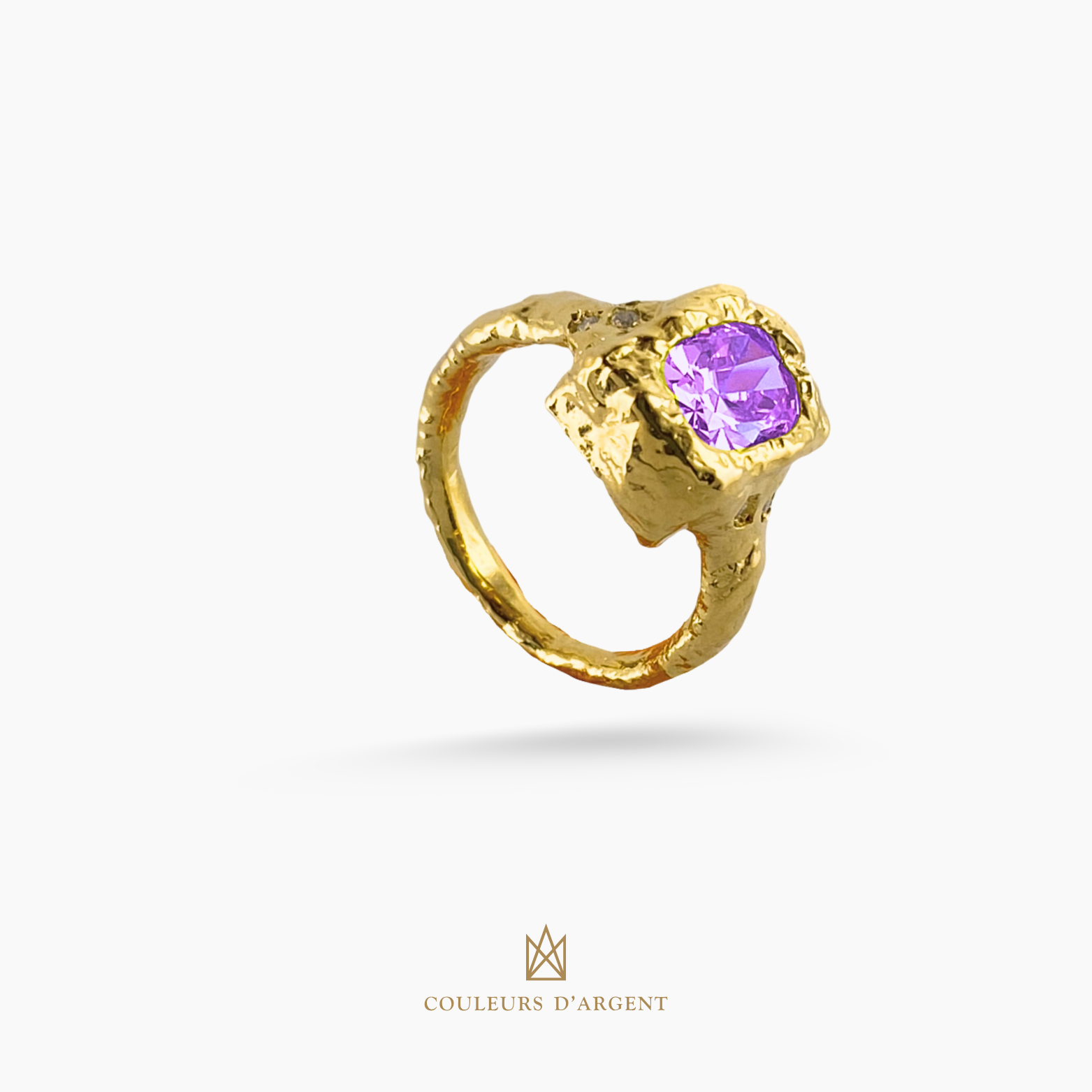 Anel de Prata 925.pratadelei. fundo branco, com pedras naturais, couleurs d'argent_fotografado em fundo branco_saphira_zircónia_quartz_prata plaqueada_banhado a ouro_ouro 18k_europa_portugal_dourado_prata dourada_prata de lei_prasiolite_joia_jewelry_jewellry_pearl_gold_silver_luxury_design_perolas_perola