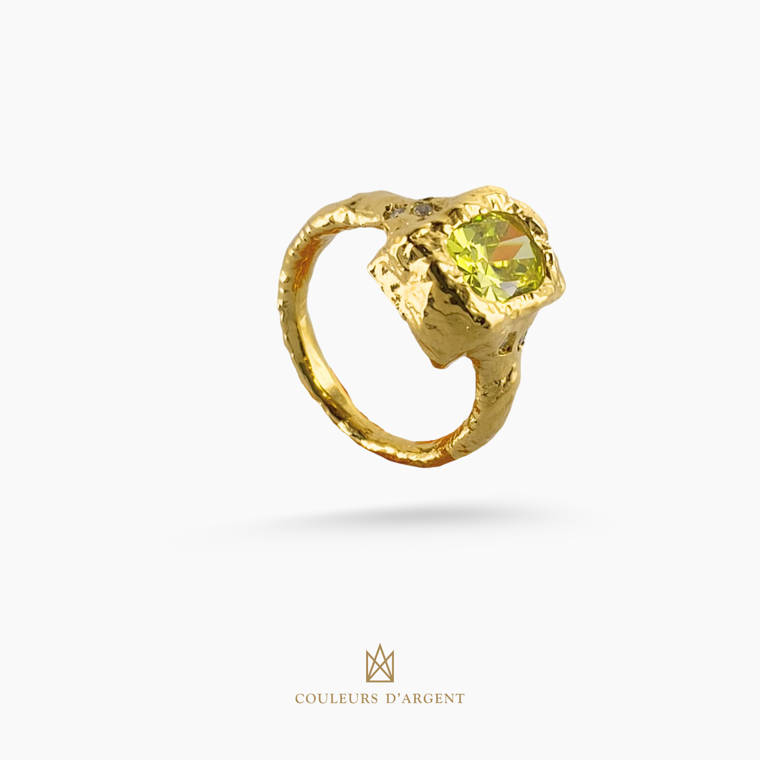 Anel de Prata 925.pratadelei. fundo branco, com pedras naturais, couleurs d'argent_fotografado em fundo branco_saphira_zircónia_quartz_prata plaqueada_banhado a ouro_ouro 18k_europa_portugal_dourado_prata dourada_prata de lei_prasiolite_joia_jewelry_jewellry_pearl_gold_silver_luxury_design_perolas_perola