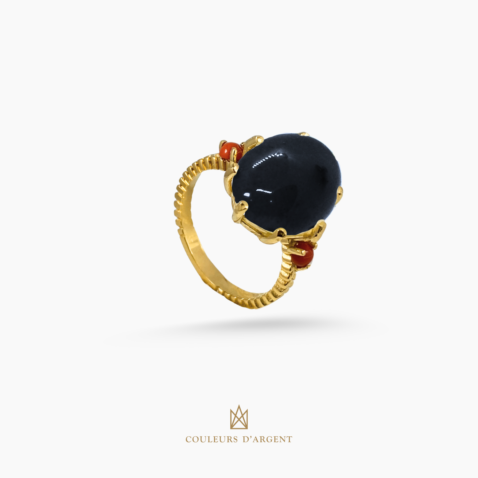 Anel de Prata 925.pratadelei. fundo branco, com pedras naturais, couleurs d'argent_fotografado em fundo branco_saphira_zircónia_quartz_prata plaqueada_banhado a ouro_ouro 18k_europa_portugal_dourado_prata dourada_prata de lei_prasiolite_joia_jewelry_jewellry_pearl_gold_silver_luxury_design_perolas_perola