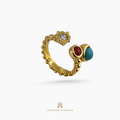 anel dourado de prata 925 com pedra natural ou sintética, plaqueado e banhado a ouro 18k e fotografado em fundo branco – Couleurs d’Argent
