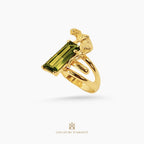 anel dourado de prata 925 com pedra natural ou sintética, plaqueado e banhado a ouro 18k e fotografado em fundo branco – Couleurs d’Argent